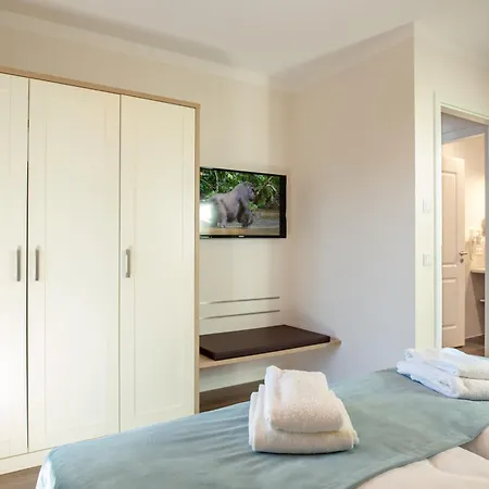 Waterkant Aparthotel, Pool, Sauna, Ostseestrand *
